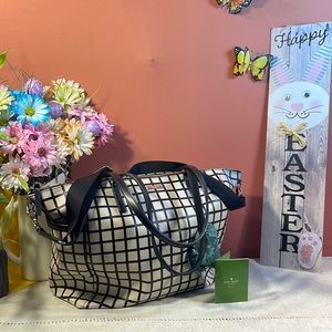 Kaye Spade Lg. Crossbody/Diaper/Shoulder/Shopping Bag